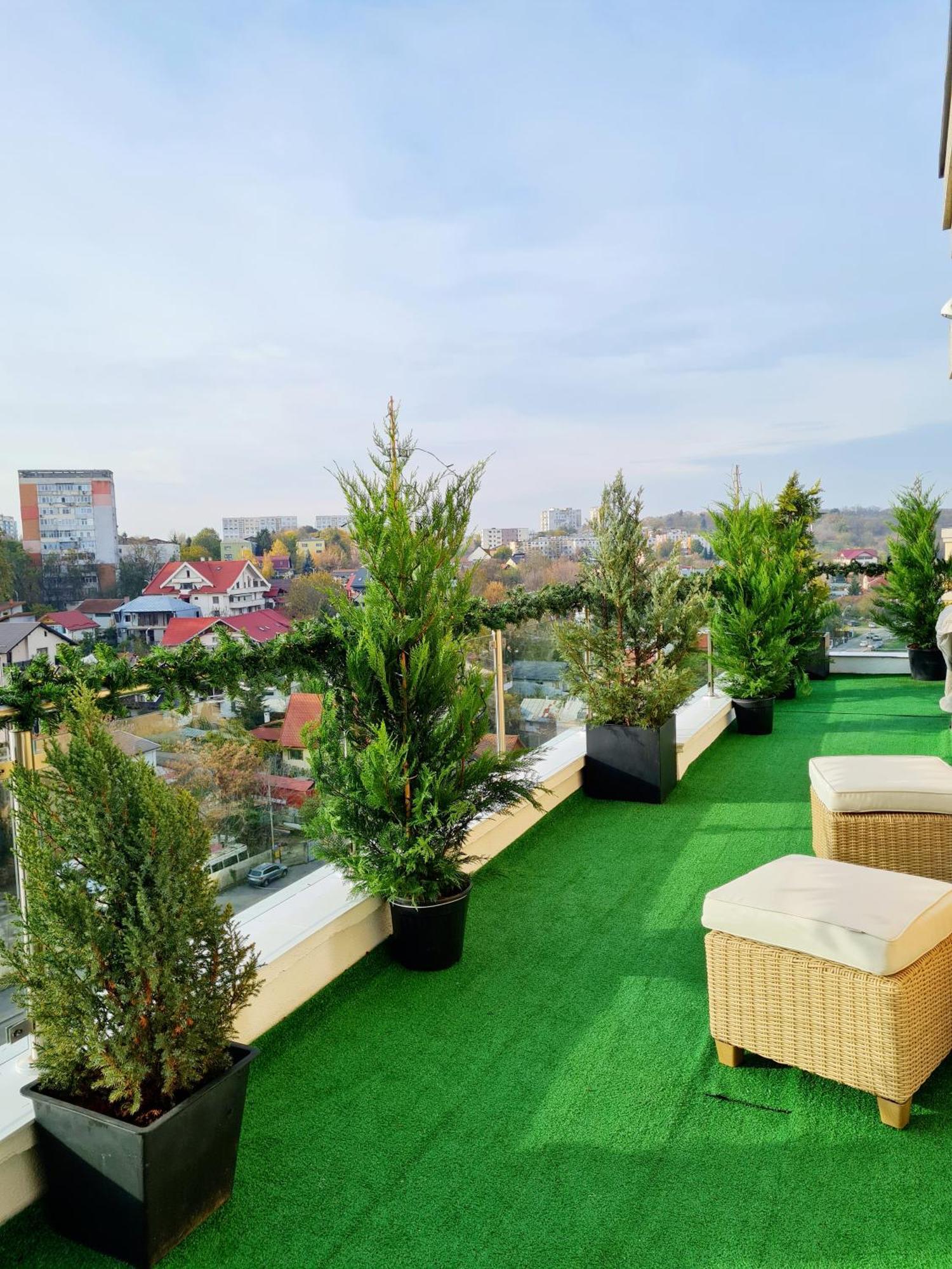 Penthouse Aeroport Iasi Lägenhet Exteriör bild