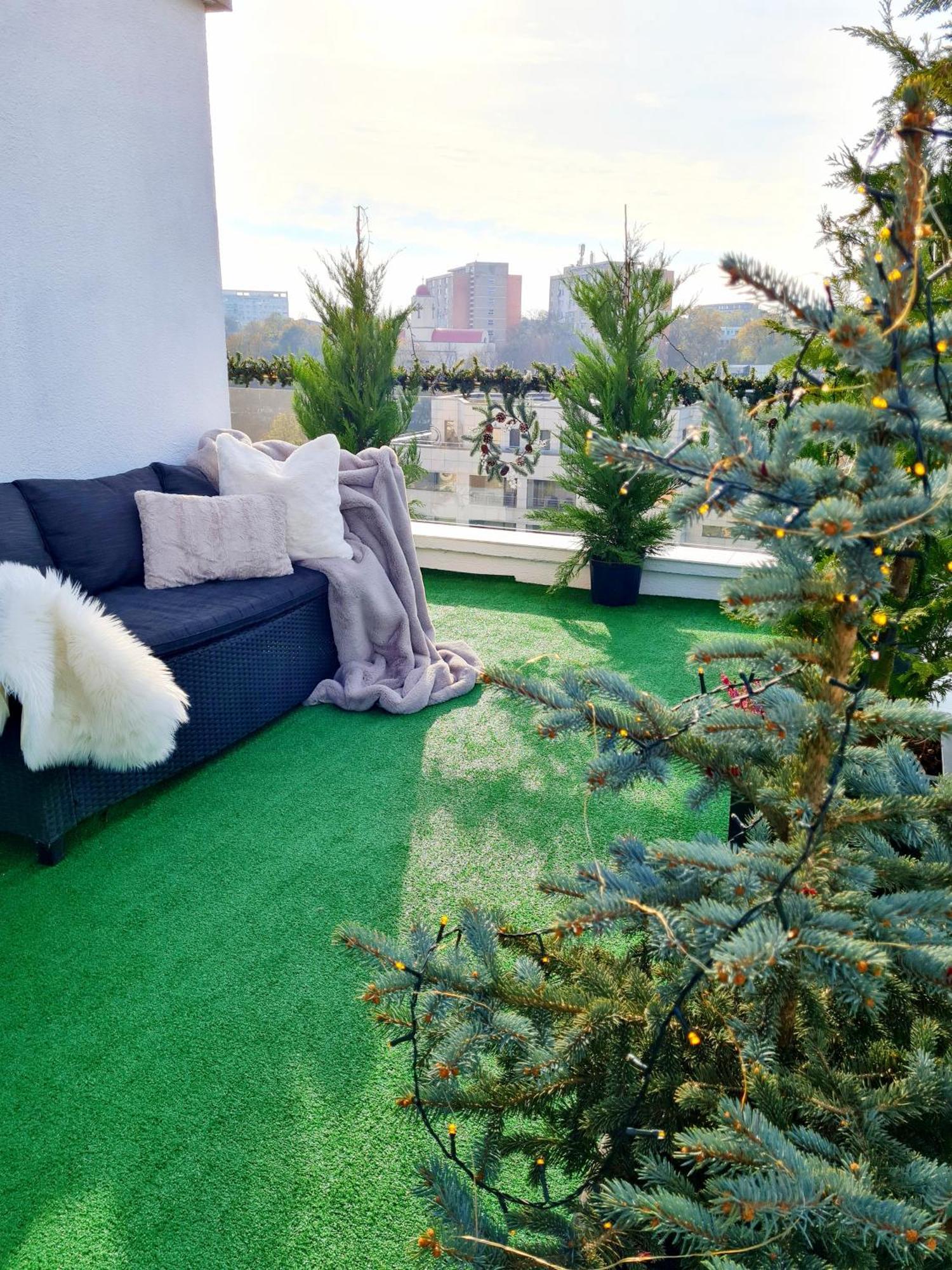 Penthouse Aeroport Iasi Lägenhet Exteriör bild