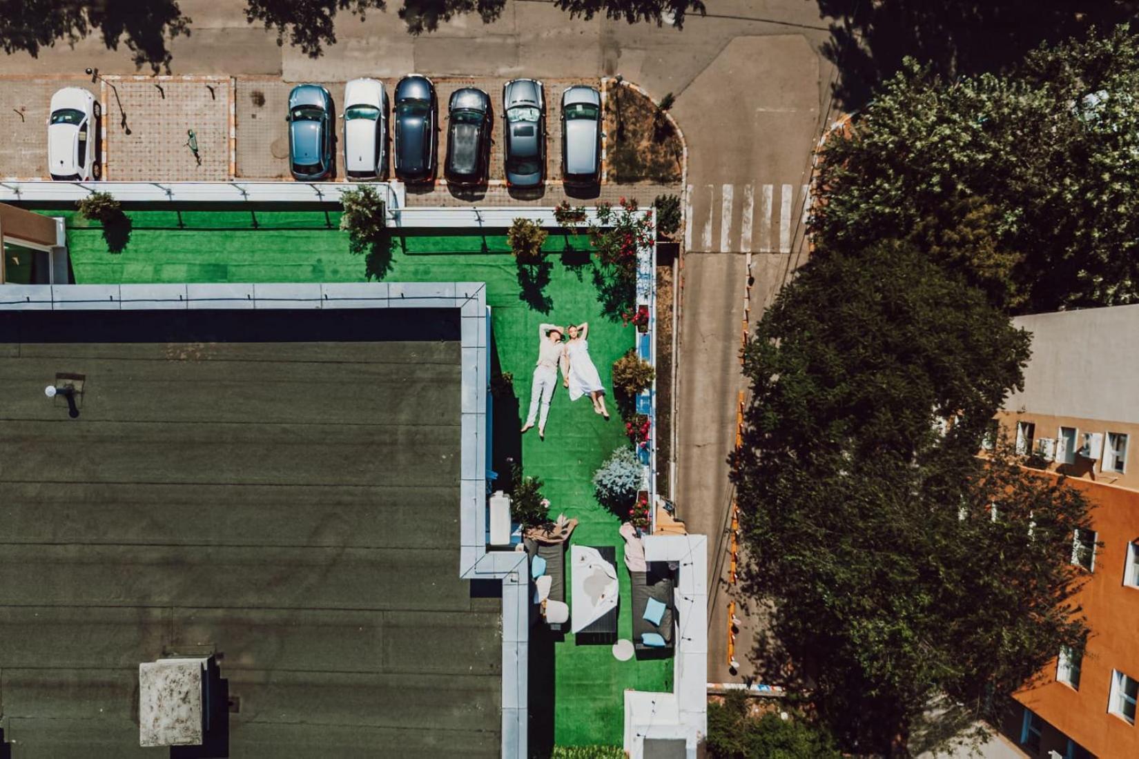 Penthouse Aeroport Iasi Lägenhet Exteriör bild